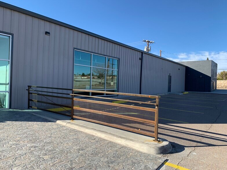 More Photos Of 4121 Montana Ave, El Paso Medical For Lease