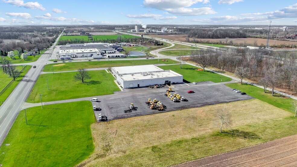More Photos Of 2025 E 4th St, Lima Light Manufacturing For Lease