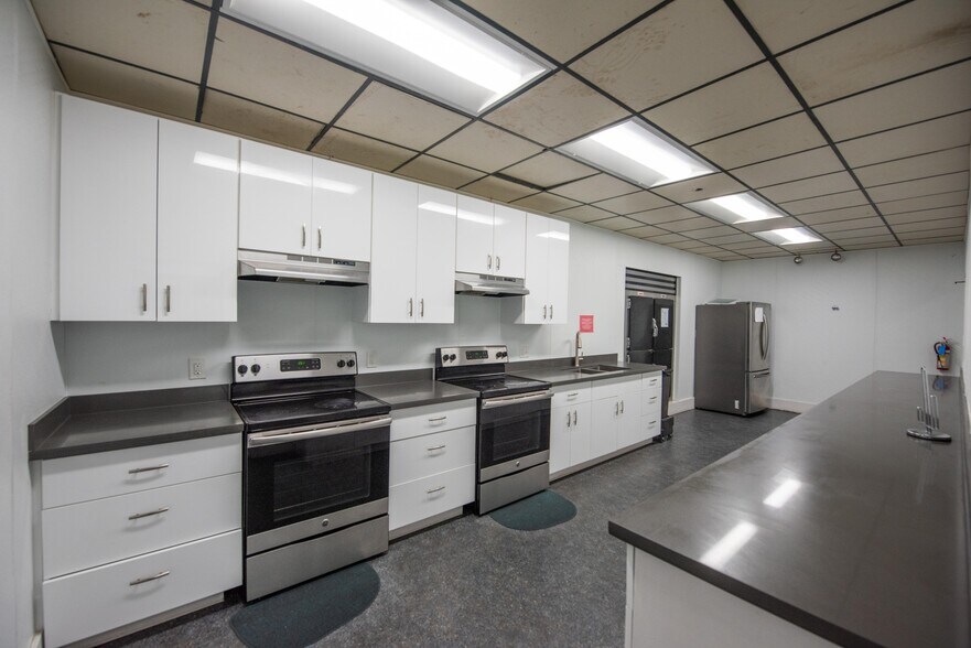 Primary Photo Of 25400 Carlos Bee Blvd, Hayward Dormitory For Sale