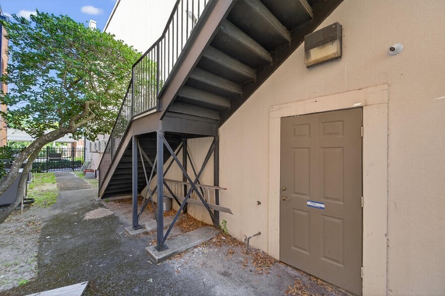 More Photos Of 106-109 N Evers St, Plant City Medical For Sale