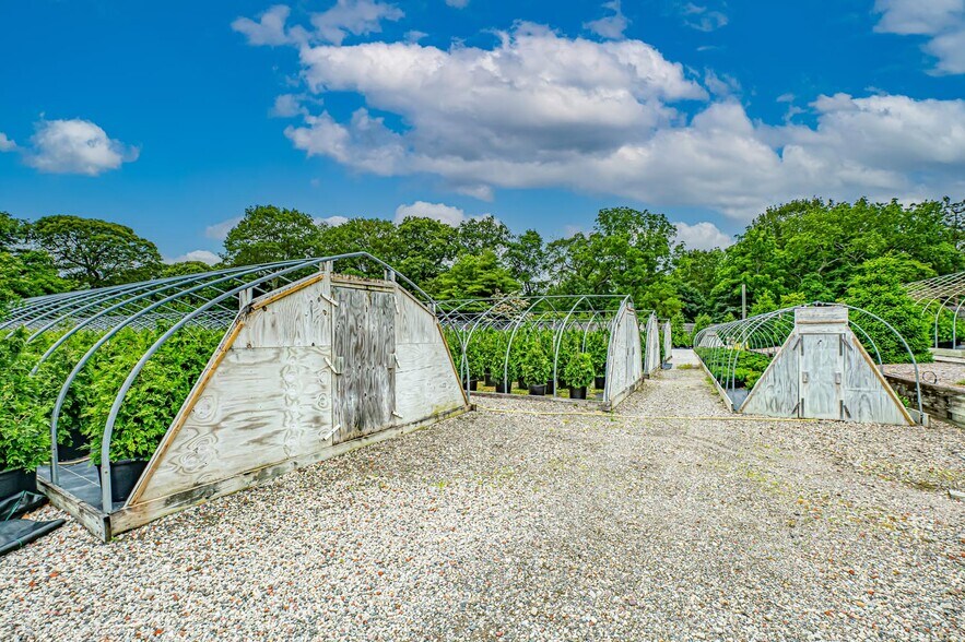 More Photos Of 185 N Country Rd, Mount Sinai Garden Center For Sale