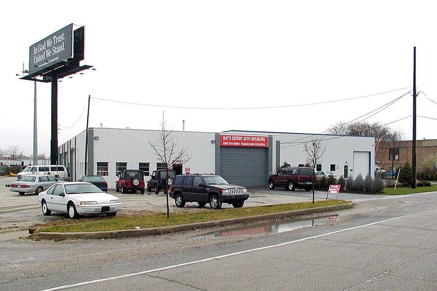 More Photos Of 15W740 Frontage Rd, Willowbrook Warehouse For Lease