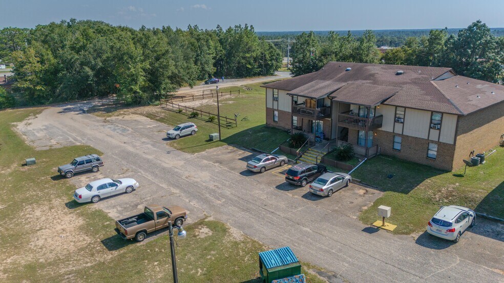 More Photos Of 5646 Cyanamid Rd, Milton Apartments For Sale
