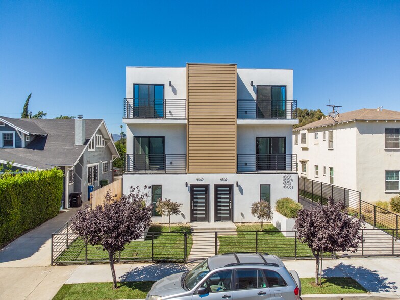 More Photos Of 4505 18th, Los Angeles Apartments For Sale