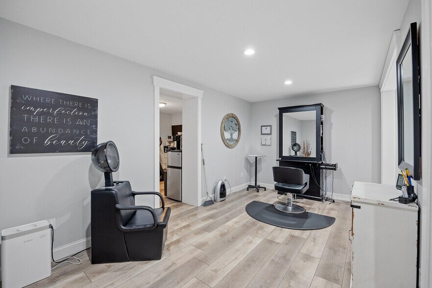 More Photos Of 45A Hanson, Rochester Apartments For Sale