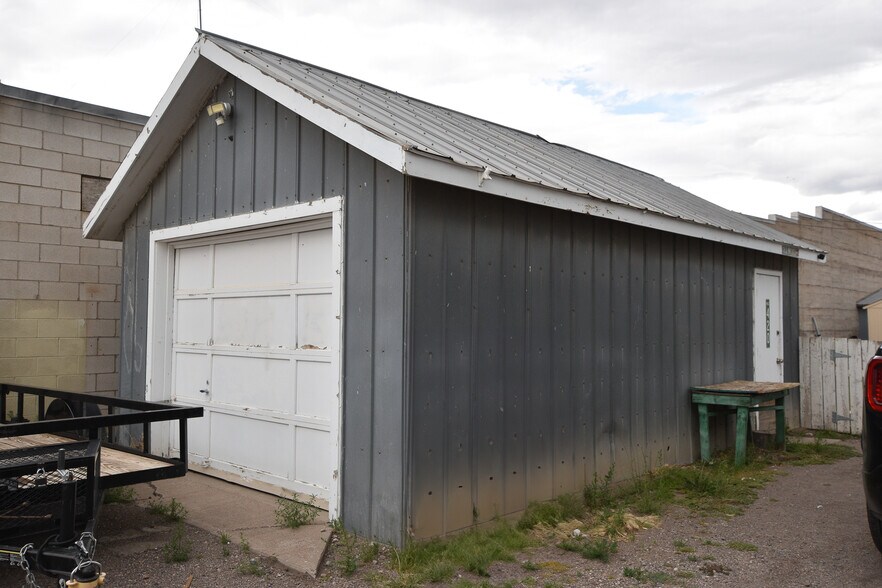 More Photos Of 365 Worth st, Center General Retail For Sale