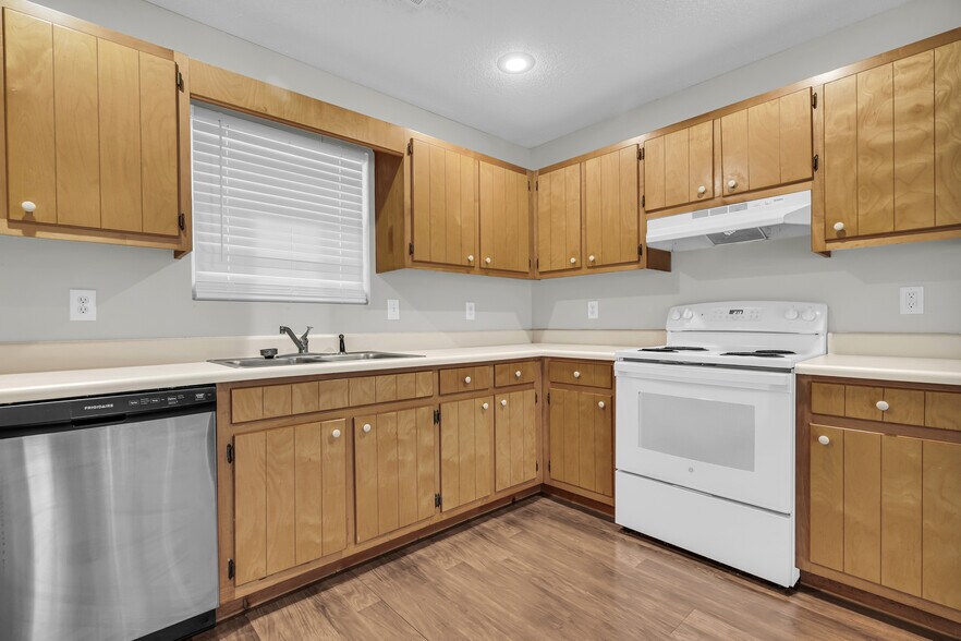 More Photos Of 738 Black Mountain Rd, Toccoa Apartments For Sale