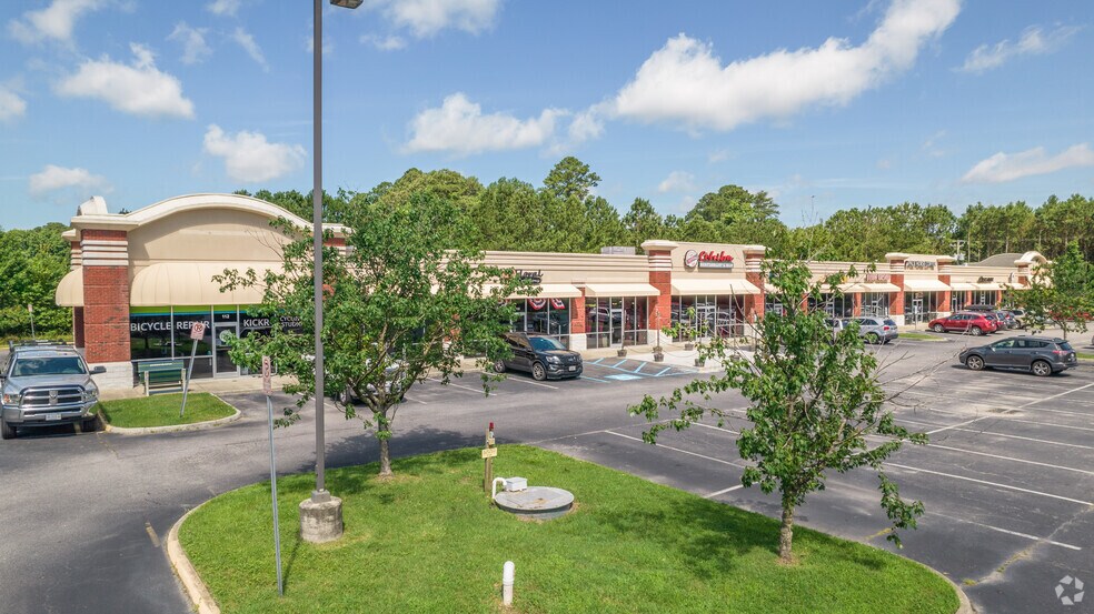 More Photos Of 1296 S Battlefield Blvd, Chesapeake Freestanding For Lease