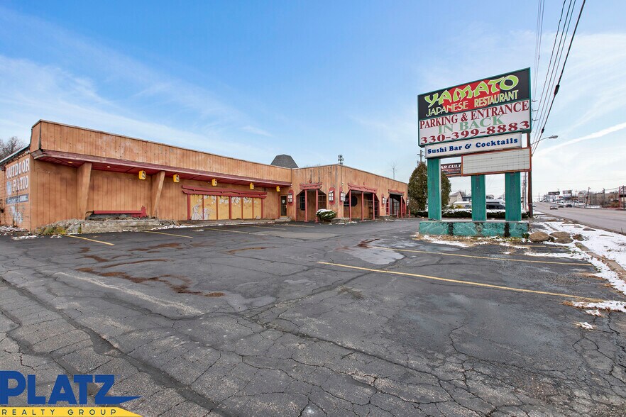 Primary Photo Of 3864 Youngstown Rd SE, Warren Restaurant For Sale