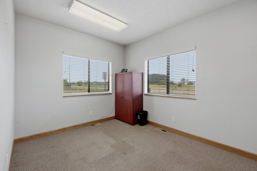 More Photos Of 16658 11th St NE, Little Falls Warehouse For Sale