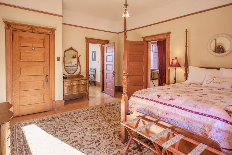 More Photos Of 310 E 2nd St, Trinidad Hospitality For Sale