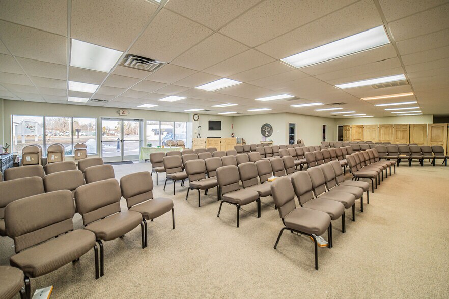 More Photos Of 3530 Park Plaza Rd, Paducah Flex For Lease