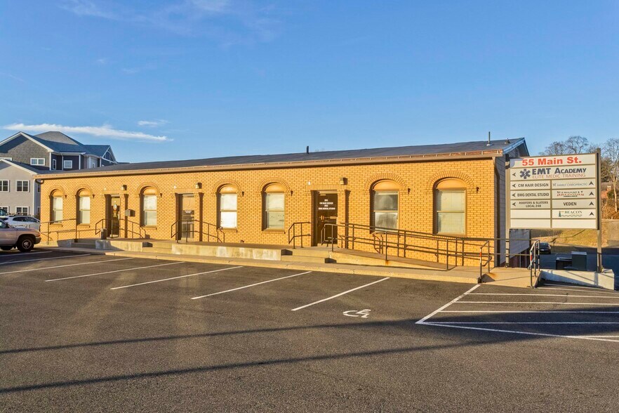 More Photos Of 55 Main St, Chicopee Storefront Retail Office For Lease
