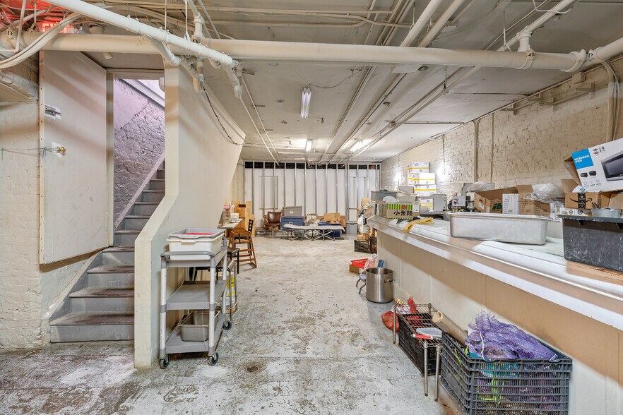 More Photos Of 135-139 8th St, San Francisco Apartments For Sale