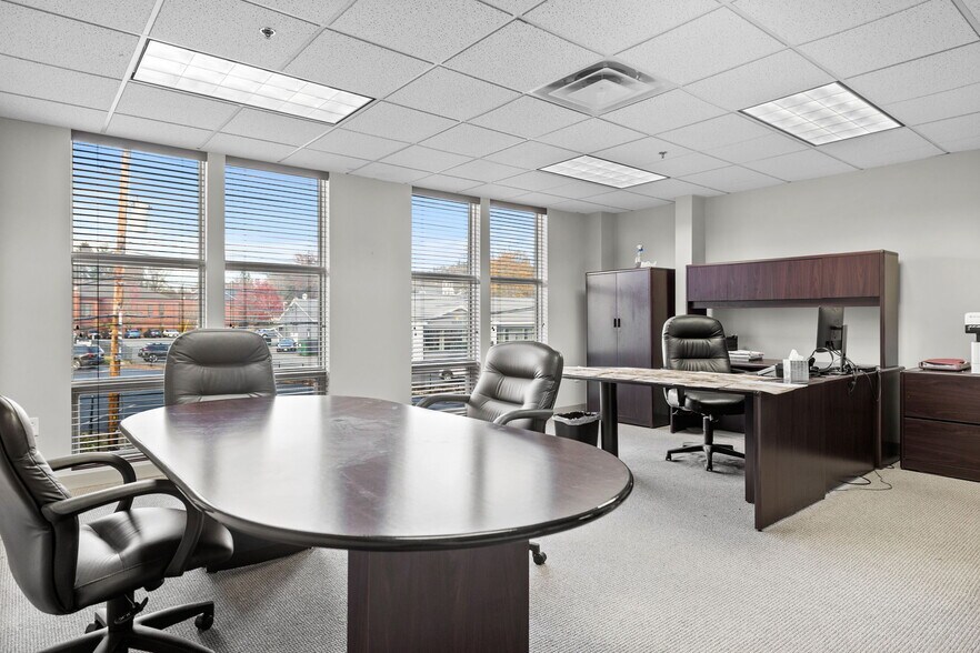 More Photos Of 363-389 Boston Post Rd, Sudbury Unknown For Lease