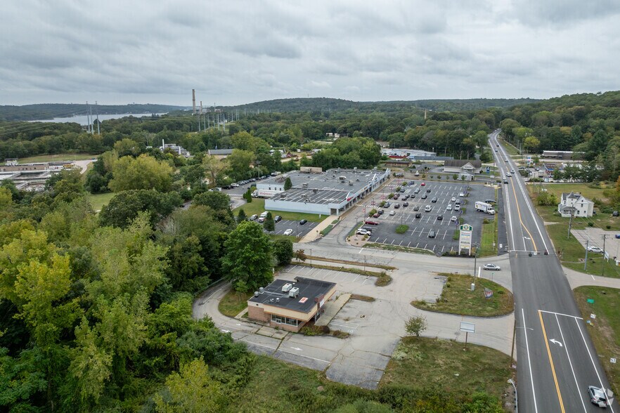 More Photos Of 641 Norwich New London Tpke, Uncasville Fast Food For Sale