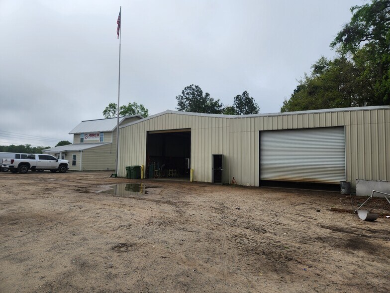 More Photos Of 1563 W Cherry St, Jesup Office For Sale