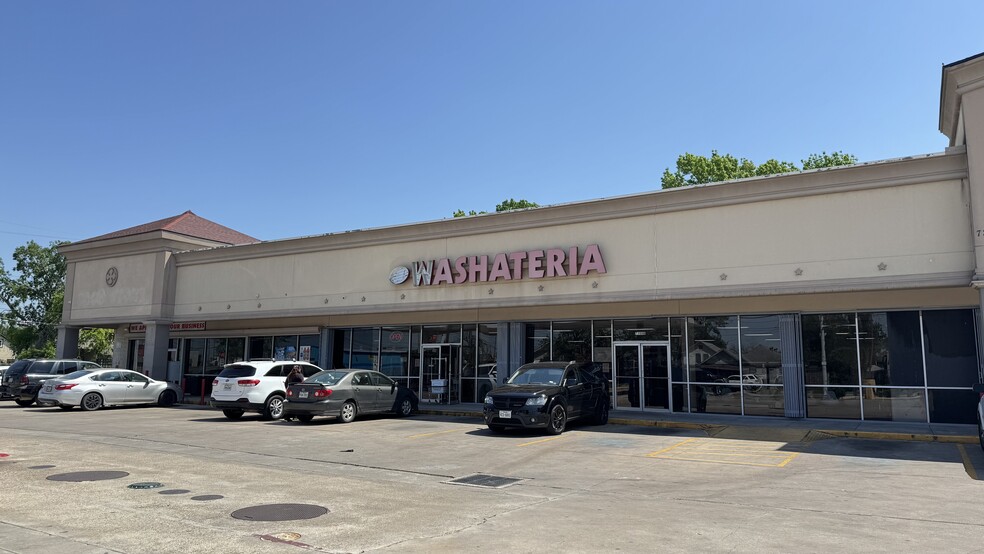 More Photos Of 7200-7206 Fulton St, Houston Freestanding For Sale