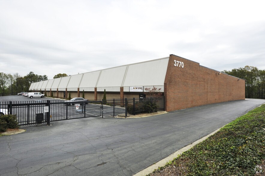 More Photos Of 3770 Zip Industrial Blvd SE, Atlanta Warehouse For Lease