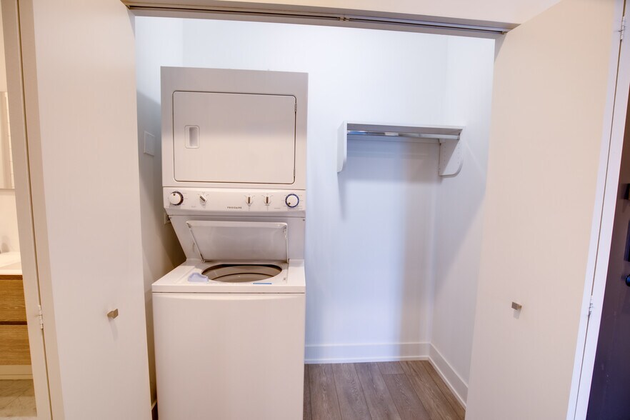 More Photos Of 853 N Larrabee St, Chicago Multifamily For Sale