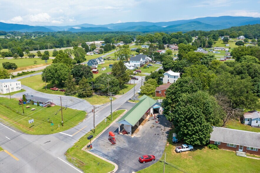 More Photos Of 117 South East Side Hwy, Elkton Carwash For Sale