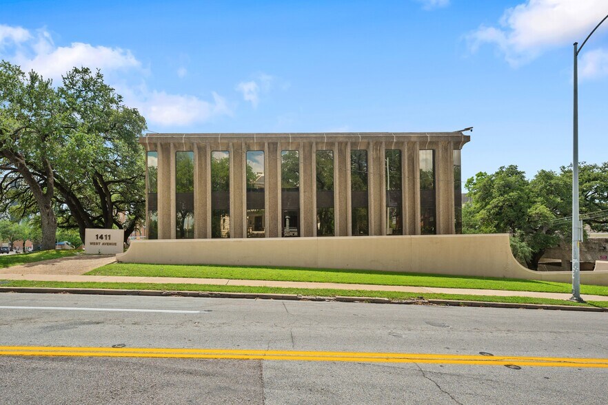 More Photos Of 1411 West Ave, Austin Office For Sale