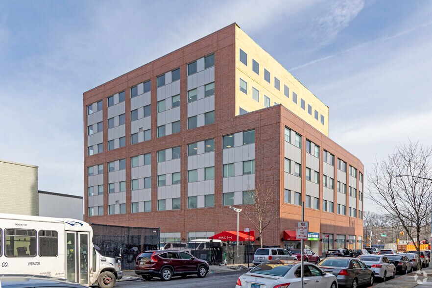 More Photos Of 3651 Bruckner Blvd, Bronx Office For Lease