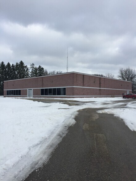 More Photos Of 410 Swartz Ct, Ionia Freestanding For Sale