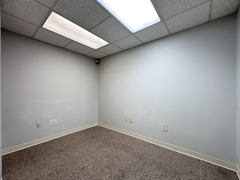 More Photos Of 103 S Florida Ave, Lakeland Office For Lease