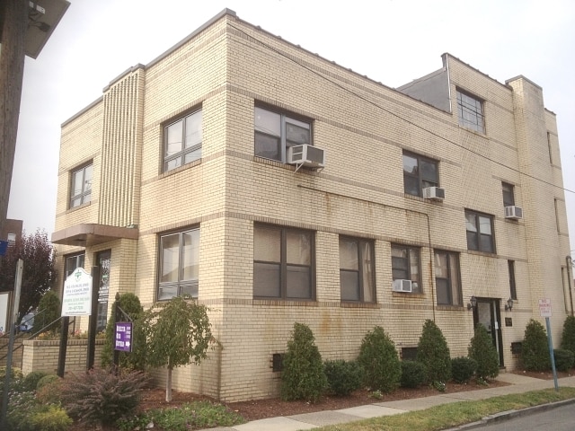 More Photos Of 407 State St, Hackensack Medical For Sale
