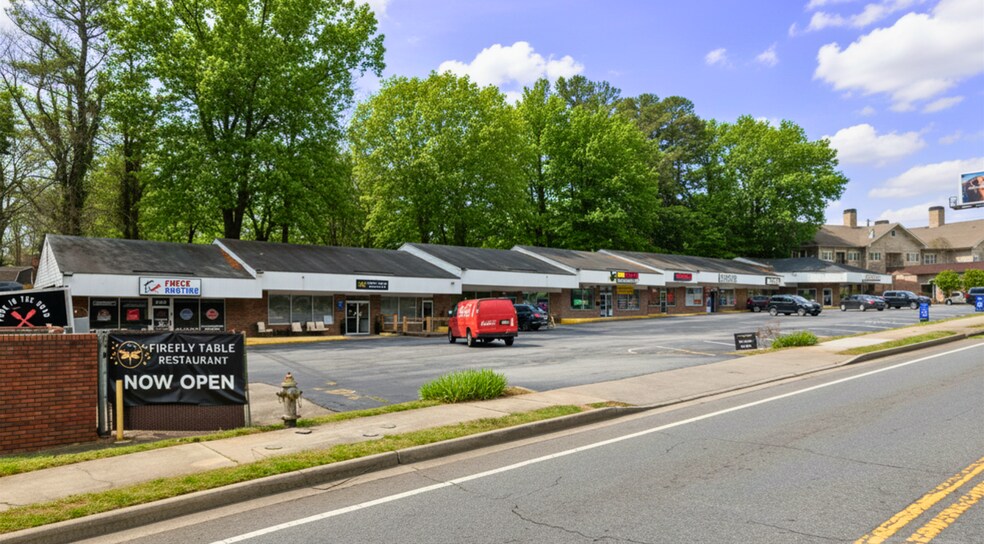 More Photos Of 4413-4437 S Main St, Acworth Unknown For Lease