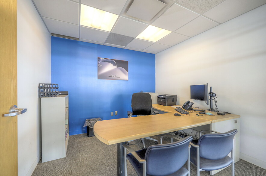 More Photos Of 3921 Frederick Ave, Saint Joseph Freestanding For Sale