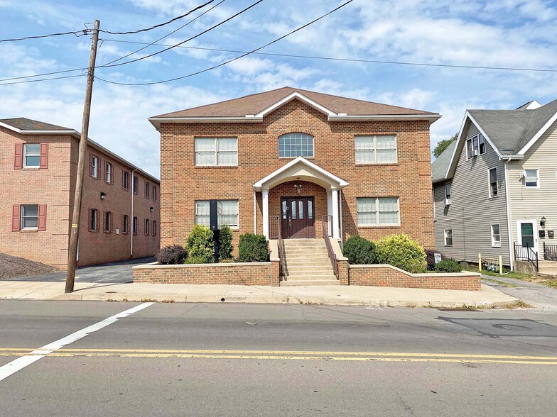 Primary Photo Of 715 Washington Blvd, Williamsport Office For Lease