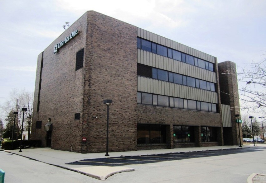 More Photos Of 10005-10015 Grand Ave, Franklin Park Medical For Lease
