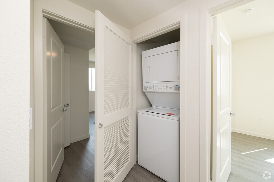 More Photos Of 3518 Chesapeake Ave, Los Angeles Apartments For Sale