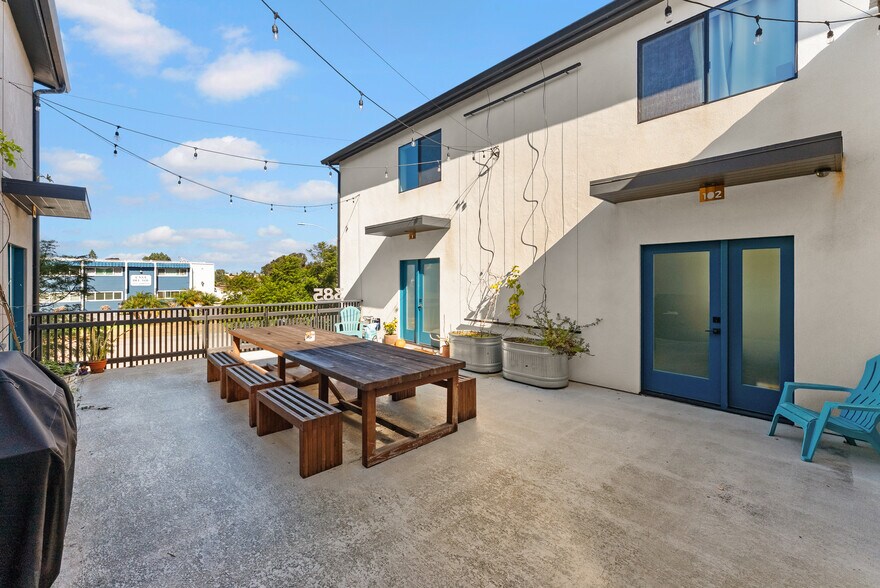 More Photos Of 385 Juniper Ave, Carlsbad Apartments For Sale