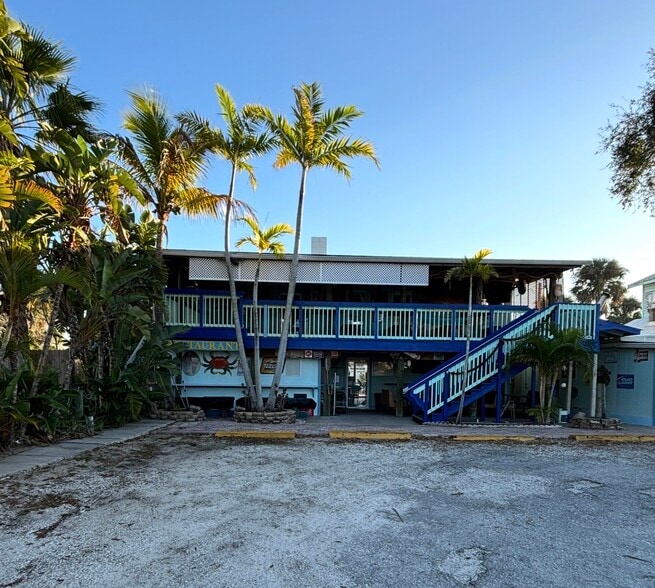 More Photos Of 4391 Dixie Hwy NE, Palm Bay Restaurant For Sale