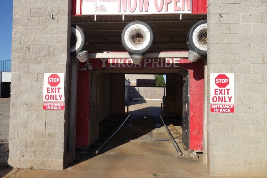 More Photos Of 1226 S Holly Ave, Yukon Carwash For Sale