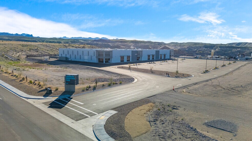 More Photos Of Laughlin Ranch Blvd, Bullhead City Warehouse For Lease