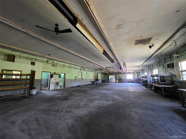 More Photos Of 295 Jeffersonville North Branch Rd, Jeffersonville Industrial For Sale