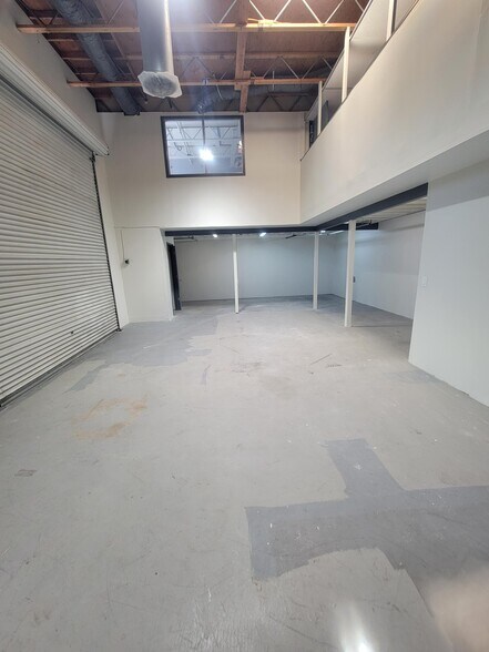 More Photos Of 845 Olive Ave, Novato Light Distribution For Lease