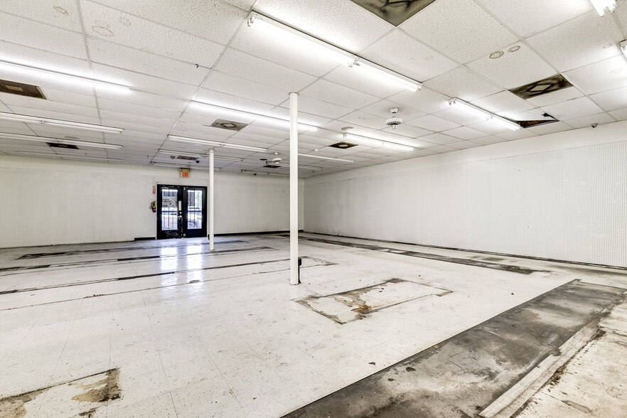 More Photos Of 811 S 21st Ave, Hollywood Freestanding For Lease