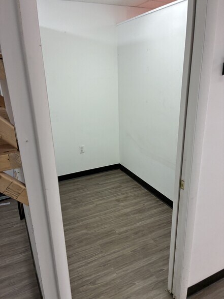 More Photos Of 1164 NYS Route 9G, Hyde Park General Retail For Lease