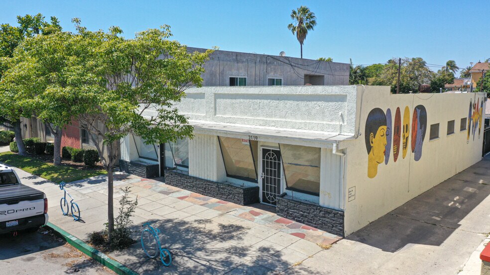More Photos Of 2117-2119 E 7th St, Long Beach Storefront Retail Residential For Sale