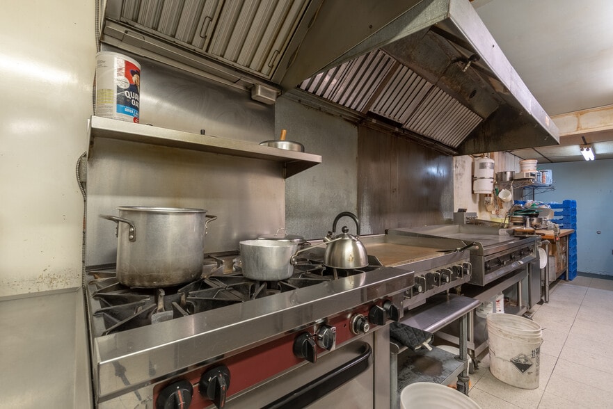 More Photos Of 2071 Baus Rd, East Greenville Sports And Entertainment For Sale