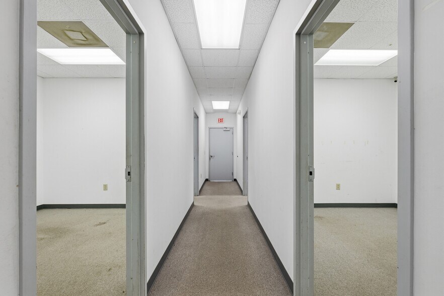 More Photos Of 148-156 W Tugalo St, Toccoa Office For Lease