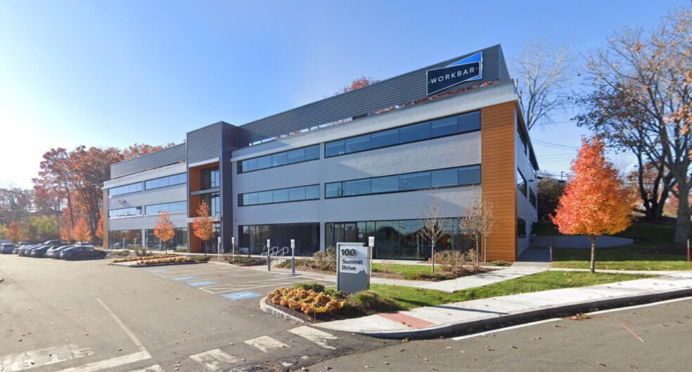 Primary Photo Of 100 Summit Dr, Burlington Coworking Space