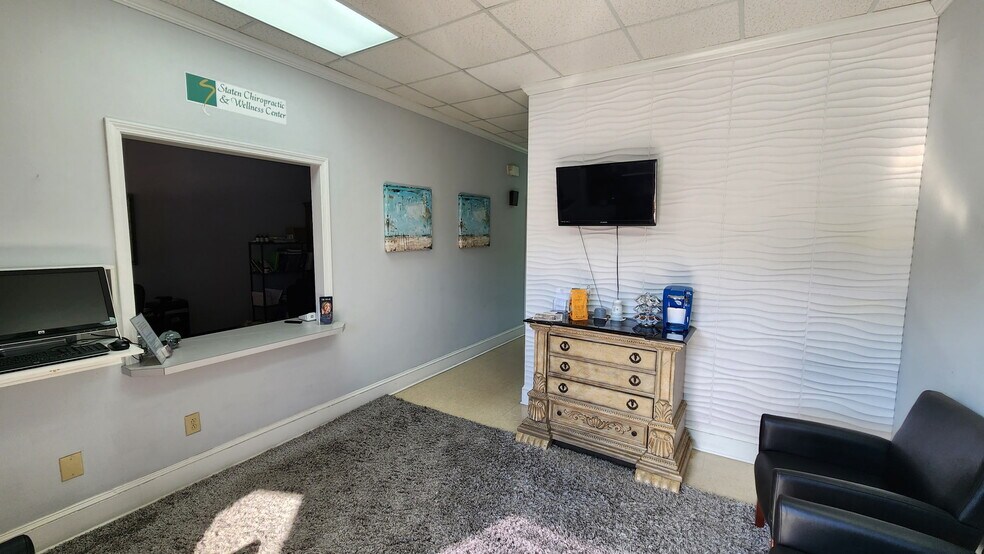 More Photos Of 224 Westinghouse Blvd, Charlotte Loft Creative Space For Lease