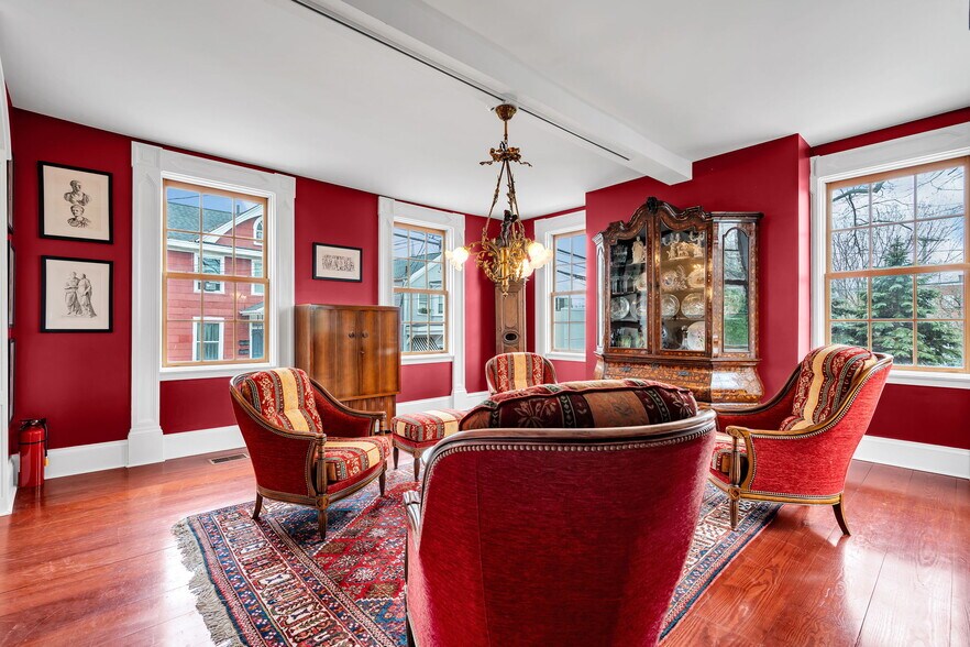 More Photos Of 137 Stockton St, Hightstown Flex For Sale