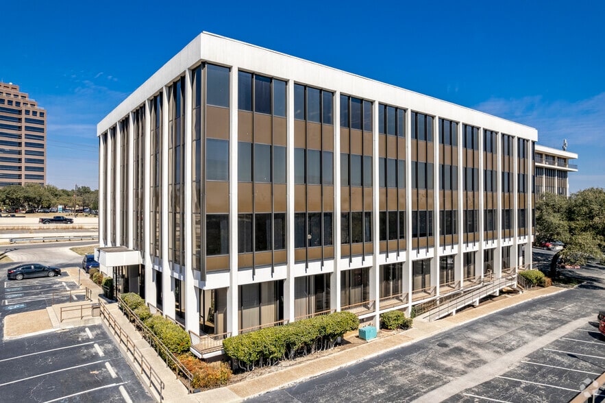 More Photos Of 1800 NE Loop 410, San Antonio Unknown For Lease